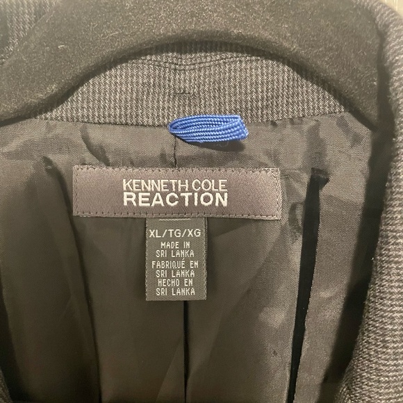 Kenneth Cole Reaction mens XL sport coat. - Picture 2 of 2